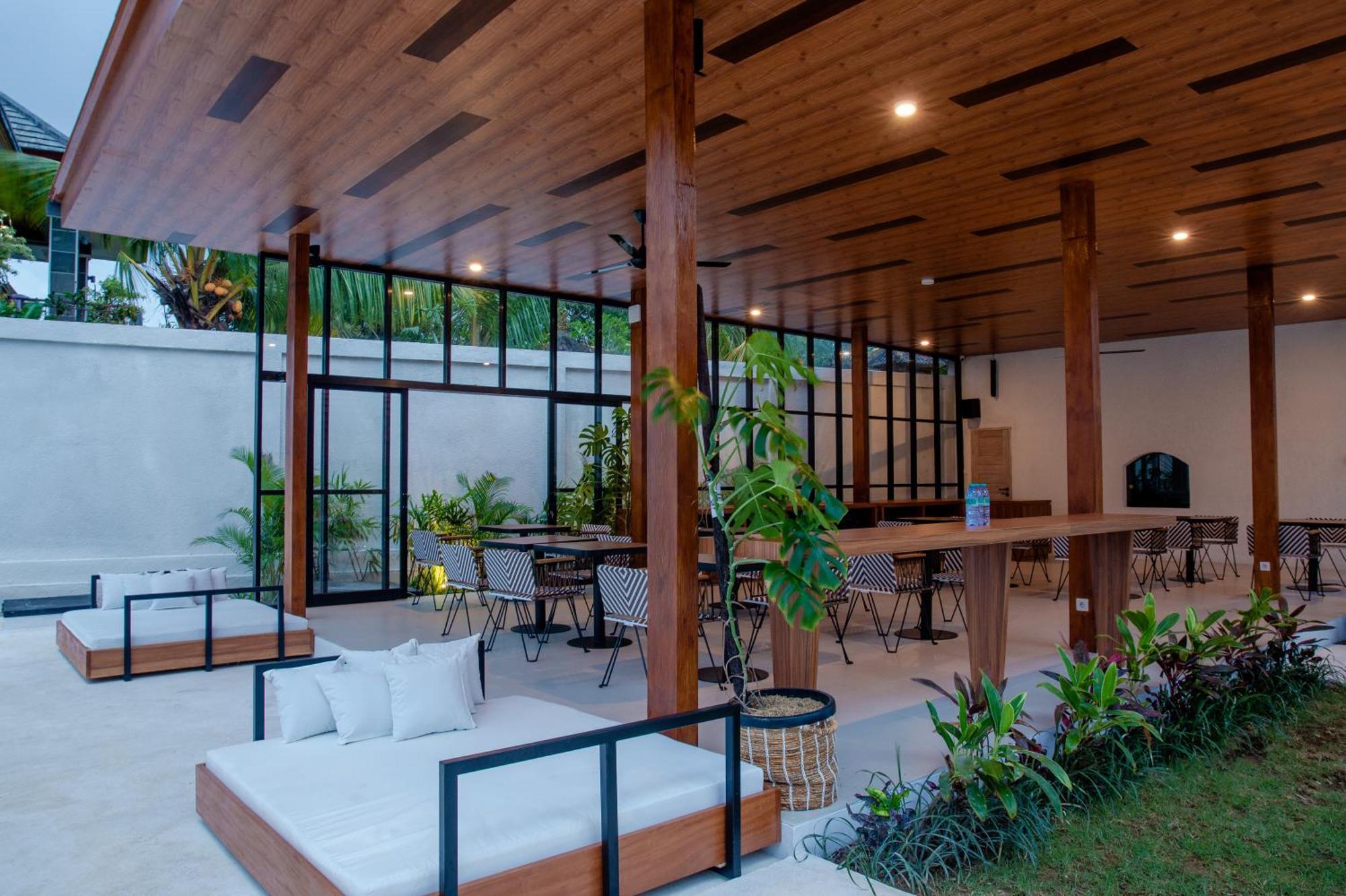 Ratan Uluwatu Hotel And Villas Extérieur photo
