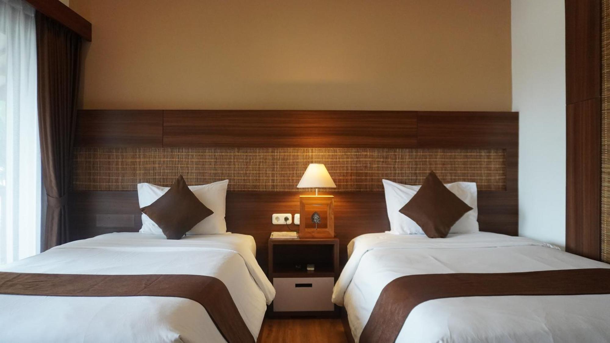 Ratan Uluwatu Hotel And Villas Extérieur photo