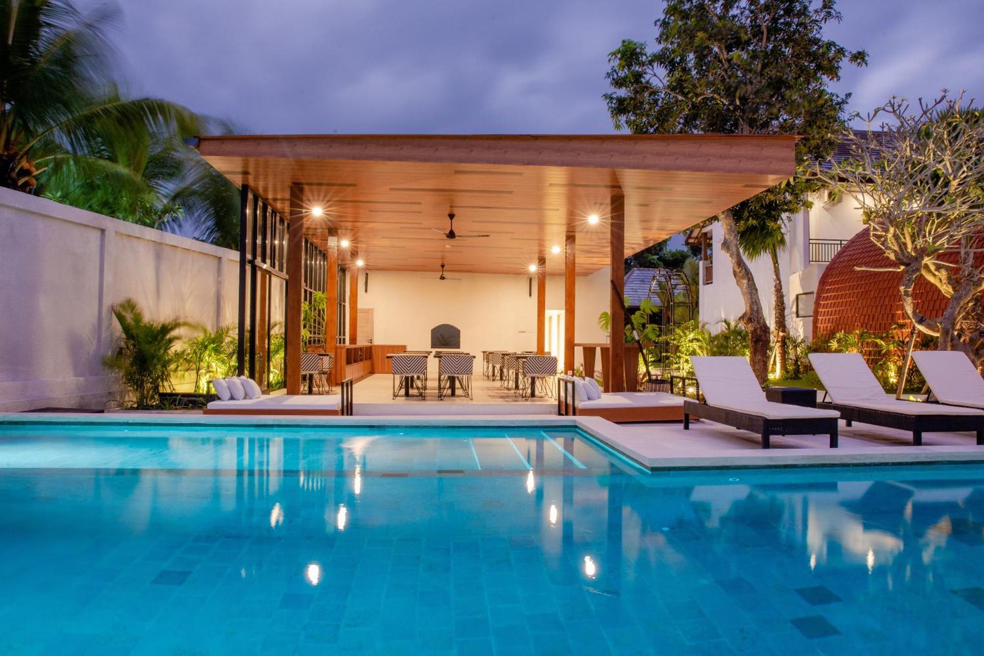Ratan Uluwatu Hotel And Villas Extérieur photo