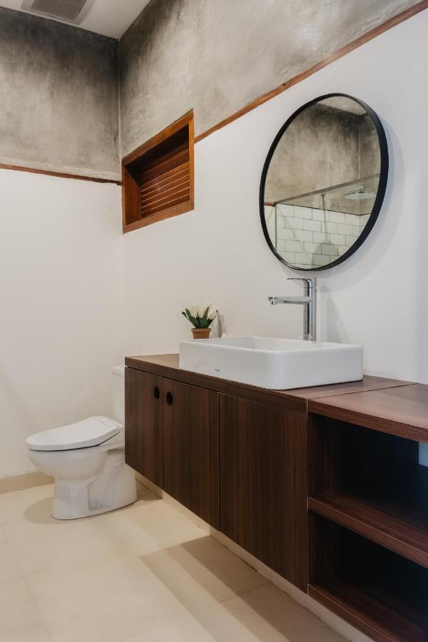 Ratan Uluwatu Hotel And Villas Extérieur photo