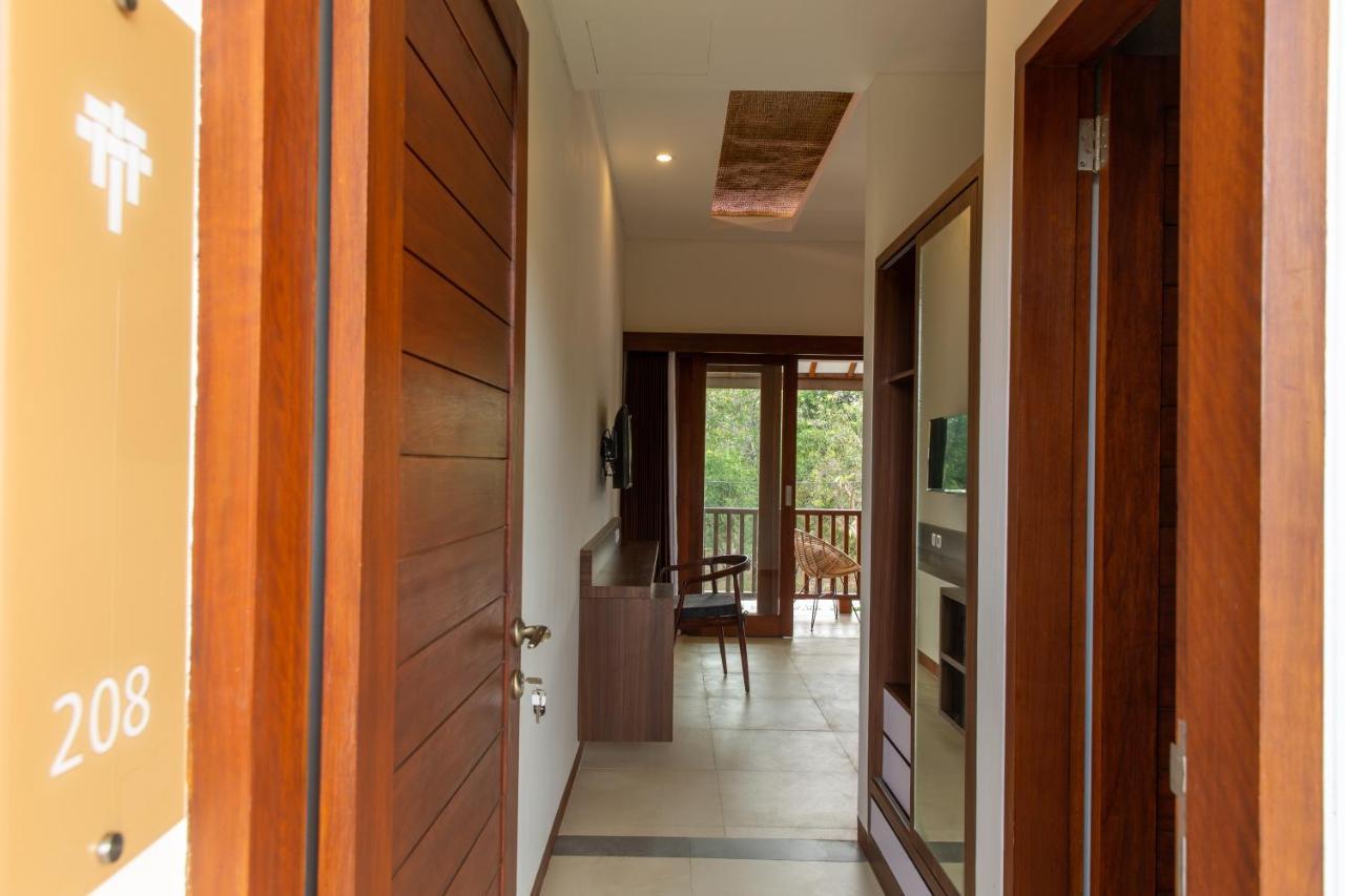 Ratan Uluwatu Hotel And Villas Extérieur photo